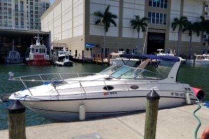 Charter Motorboat chaparral signature 300 Fort Lauderdale