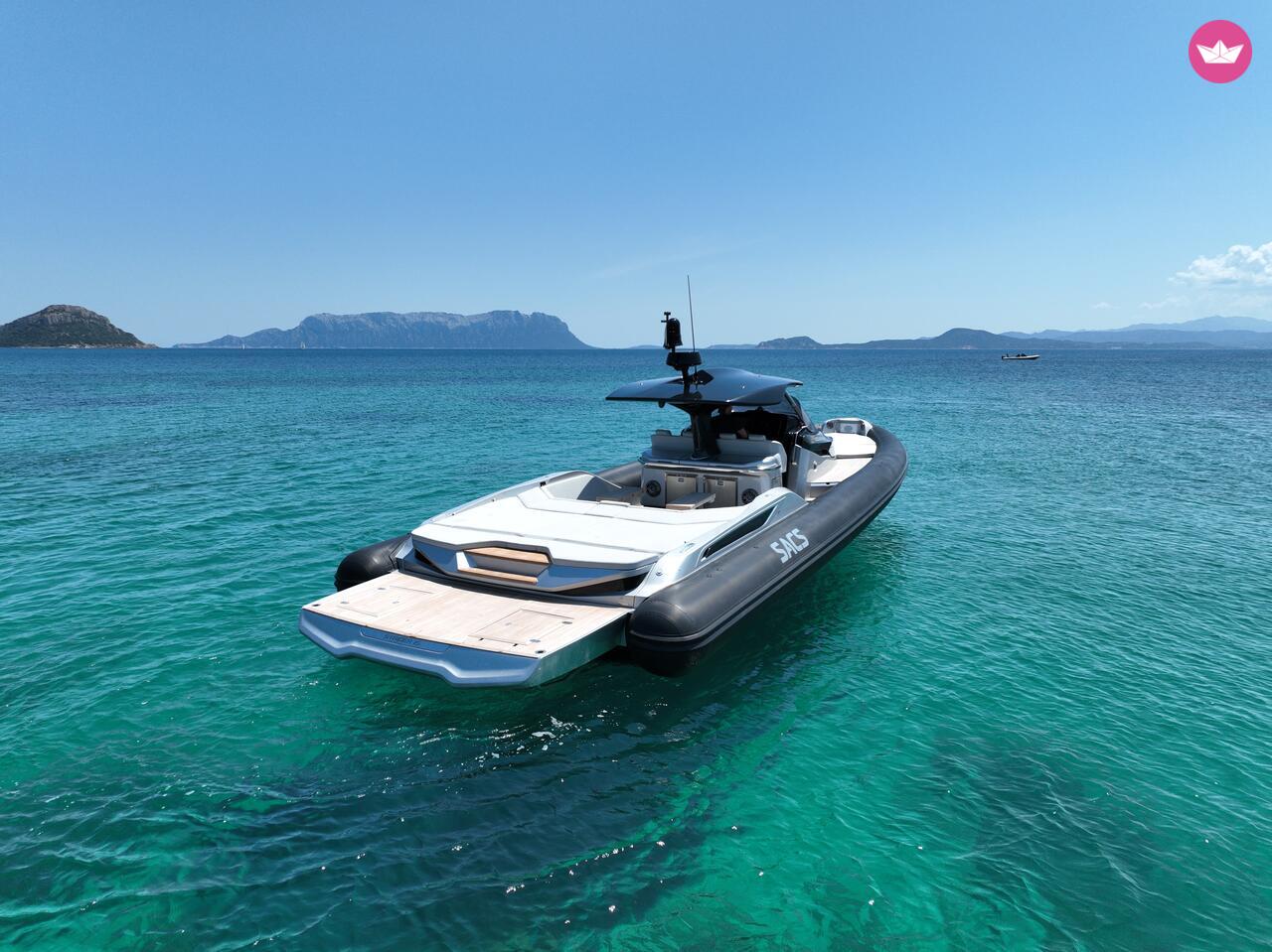 Bateau à moteur SACS Strider 15 880cv 6