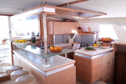 Yacht Charter in San Blas Island Catana 65 (2009)