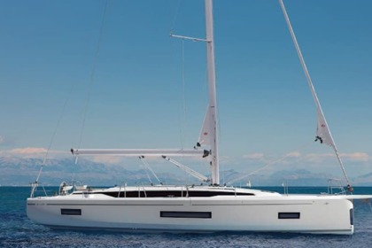 Rental Sailboat Dufour DUFOUR 350 GL (3 cabines) Marseille