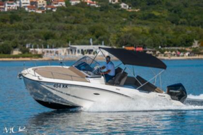 Quicksilver Activ 755 SunDeck with 300 HP