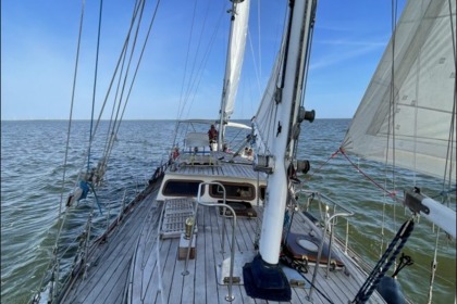 Hyra båt Segelbåt Klassieke Tweemaster IJsselmeer