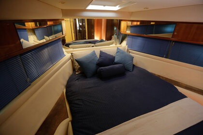 47' Azimut