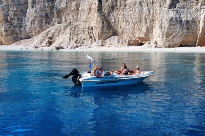 Charter Motorboat SUNSET  BOAT  TRIP FTERI -KAMARI-AMIDI Zola