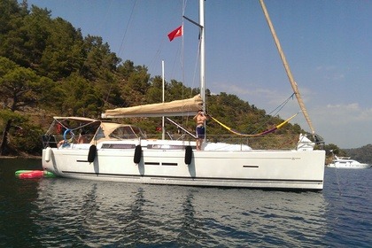 Hire Sailboat Dufour Dufour 405 Gl Golfe Juan