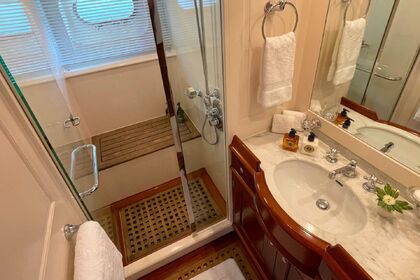 32m Alloy Yachts Custom ABUNDANCE