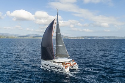 Location Catamaran Bénéteau EXCESS 11 Toulon