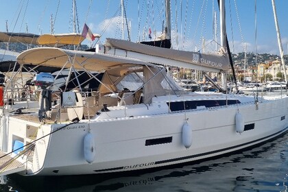 Charter Sailboat  DUFOUR 430 LUCIE Golfe-Juan