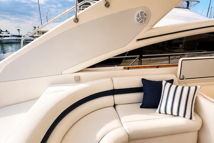 Verhuur Motorjacht Princess V65 Dénia