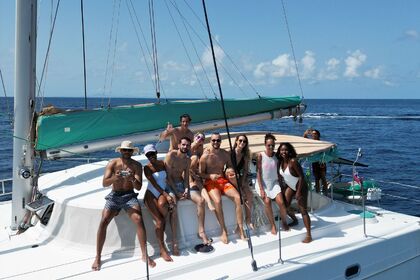 Rental Catamaran Fountaine Pajot Belize 43 Le Marin