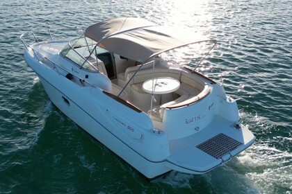 Location Bateau à moteur Jeanneau Leader 805 Ajaccio