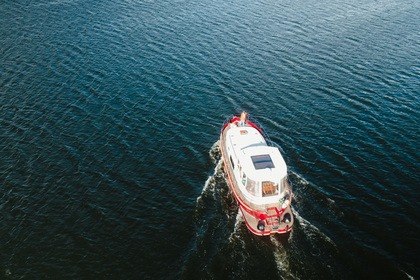 Noleggio Yacht a motore Motoryacht 12m Terra dei laghi del Meclemburgo