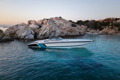 Charter Motorboat Formula 311 SR-1 Porto Cervo