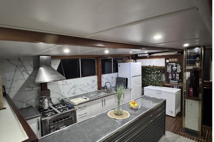 Endless Summer 8 cabins