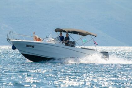 Jeanneau Cap Camarat 7.5 cc with 250 HP