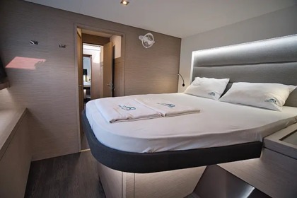 FOUNTAINE  PAJOT  SAONA 47 Quintet – SKY ADA II