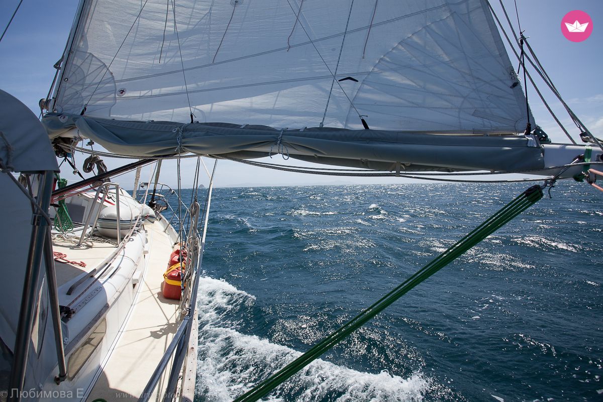 Charter sailboat in Los Angeles  