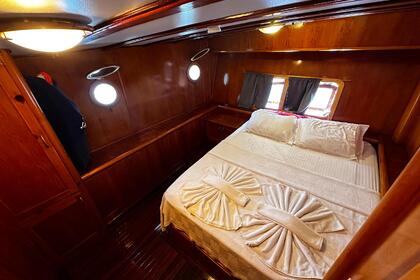 wonderful classic gulet for 16 guests