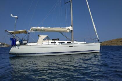 Hire Sailboat Dufour Dufour 40 Locmiquélic