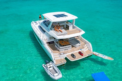 Hire Catamaran Robertson and Caine Leopard 53PC Anse Marcel