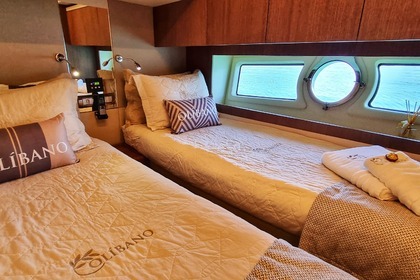 Alquiler Yate a motor Intermarine 80 Angra dos Reis