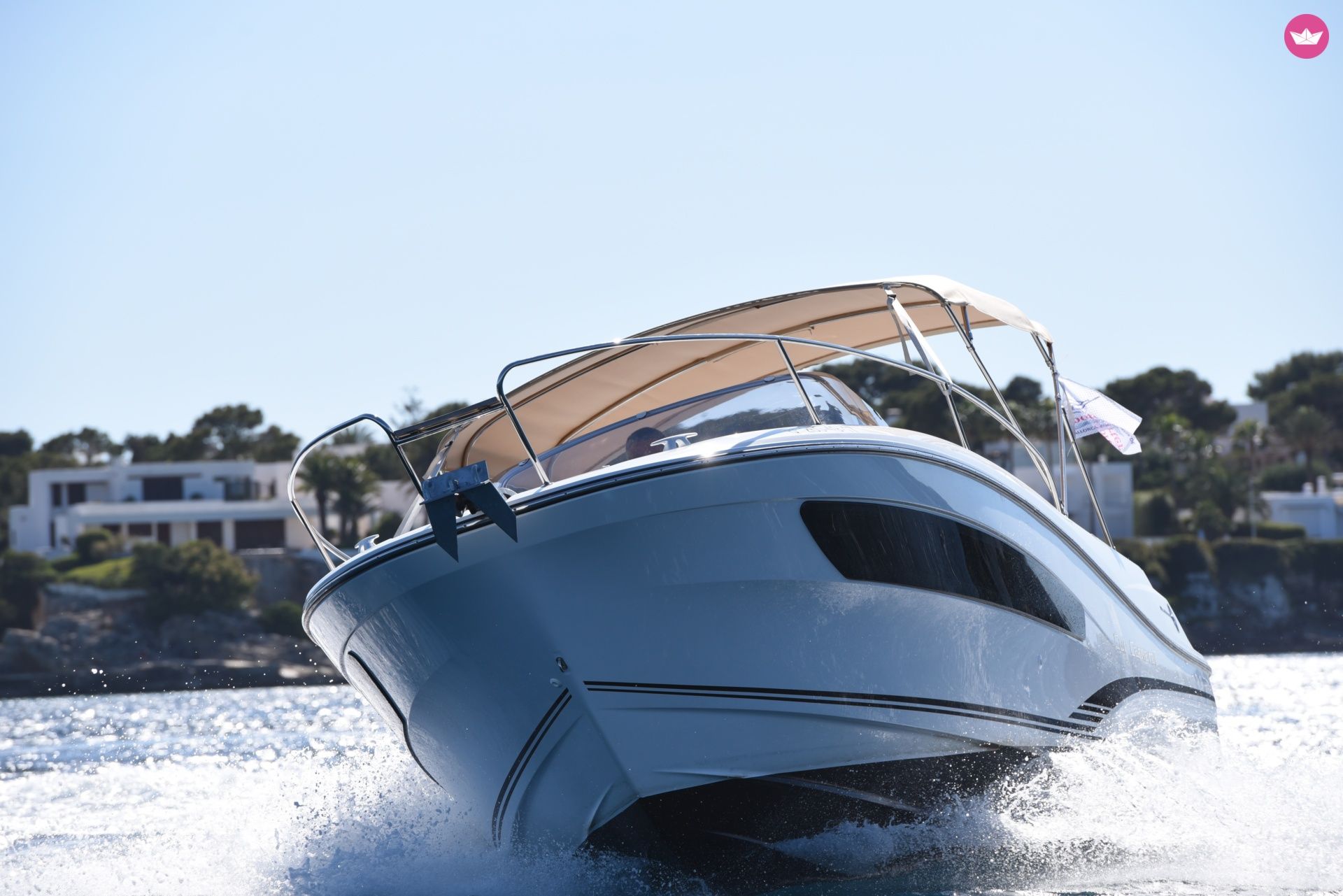 Bateau à moteur Jeanneau Cap Camarat 7.5 WA 250cv 3
