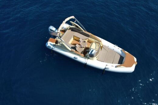 Charter Aquamax 23 Motorboat (2023) in Hvar - Click&Boat