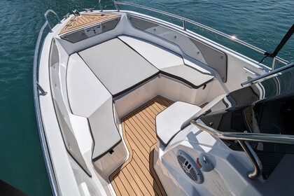 Without licence - B580 'Nica' - 6 people