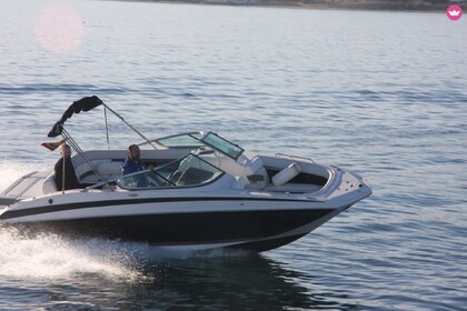 Verhuur Motorboot Regal Fasdeck 24 Estepona