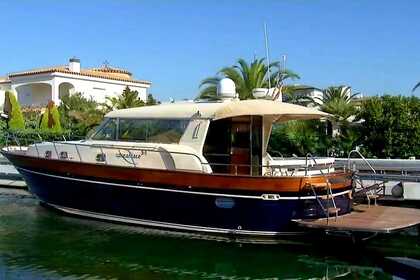 Rental Motorboat Apreamare Apreamare 54 Gozzo Capri