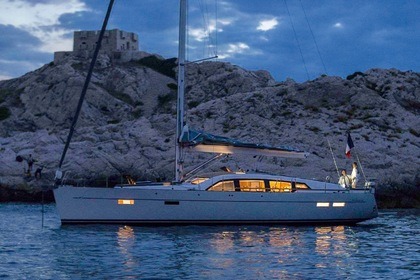 Noleggio Barca a vela Wauquiez PILOT SALOON 48 (New) Santorini
