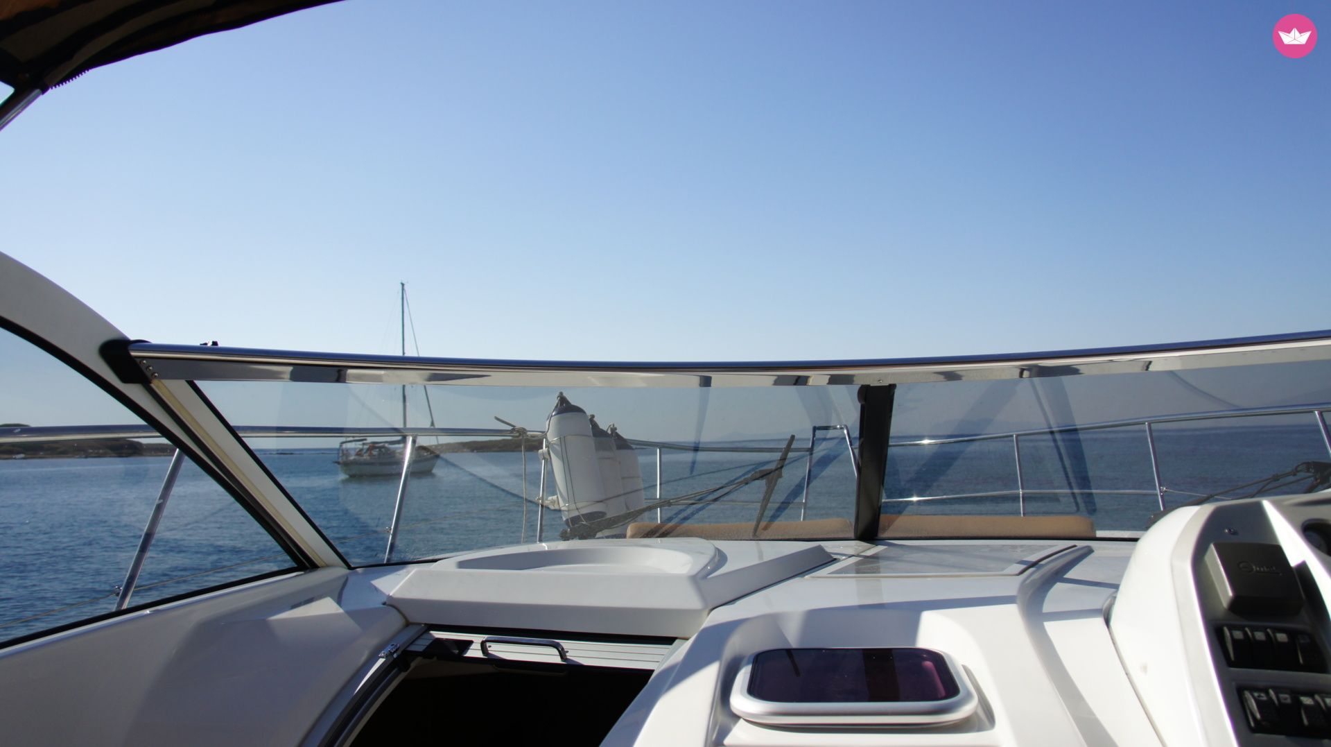 Charter motorboat in Athens  