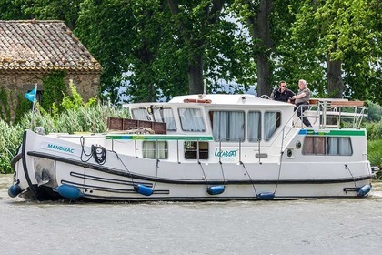 Hire Houseboat Pénichette  1165 GR Untergöhren