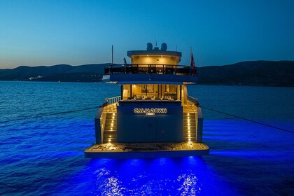 Hyra båt Motorbåt Luxury Trawler Yacht Charter Bodrum Dmaris Bodrum