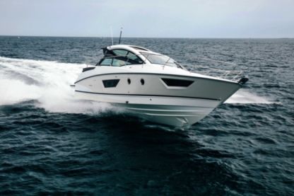 Miete Motorboot Beneteau Grand Turismo  40 Hyères