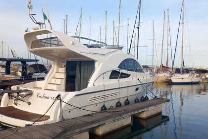 Noleggio Barca a motore Rodman Flybridge Sorrento