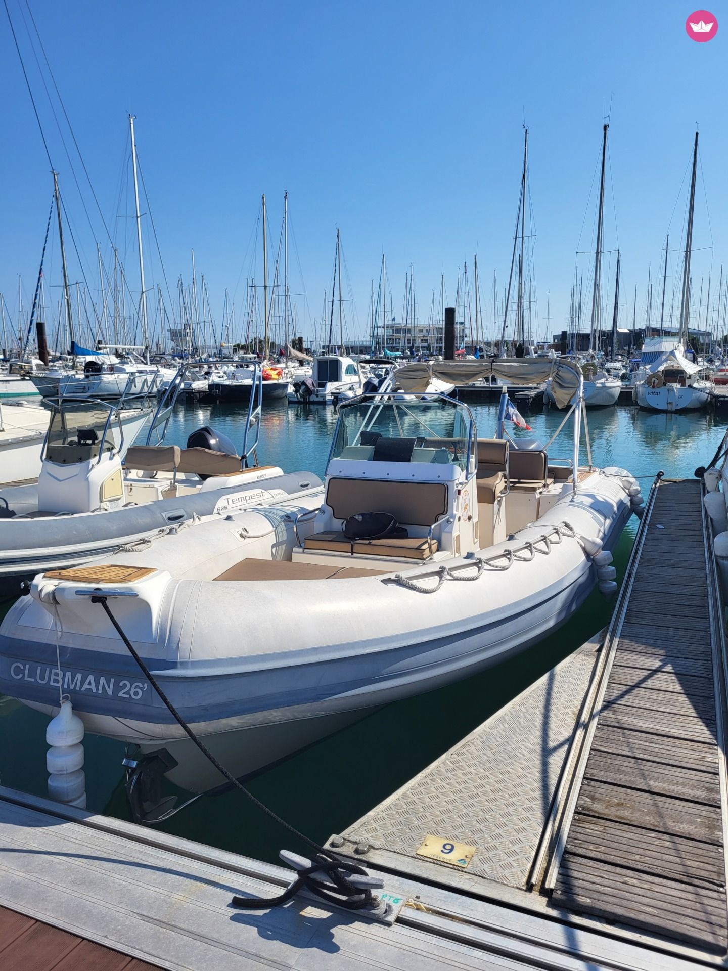 Semi-rigide Joker Boat clubman 26 spécial 275cv
