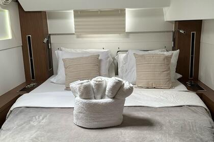 Lagoon 46 "C'est la Vie"