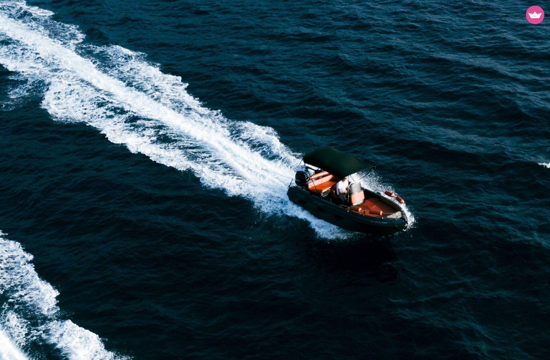Bateau à moteur Karel Ithaca 30cv 4