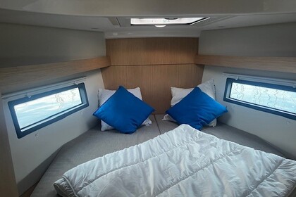 Charter Sailboat Bavaria C38 Marseille