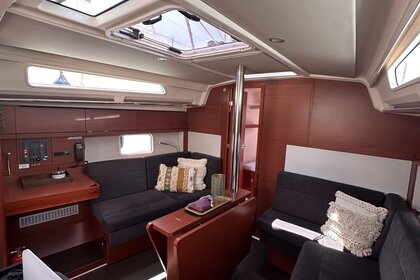 Hyra båt Segelbåt Hanse Yachts Hanse 388 Trogir