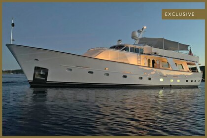 Verhuur Motorjacht Scheepswerf De Beer Navetta Porto Cervo