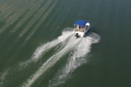 Charter Motorboat Quicksilver 630 Commander Mâcon