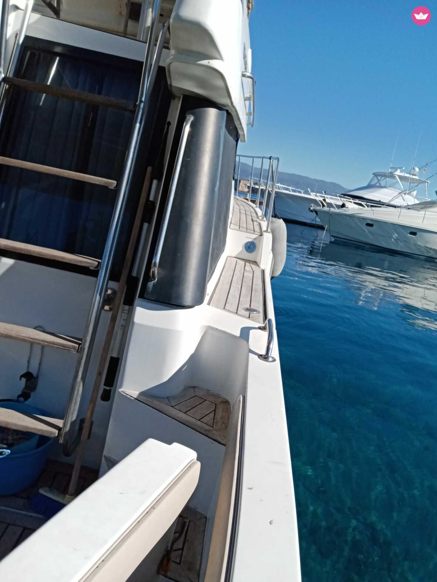 Bateau à moteur Carver 37 fly 460cv 5