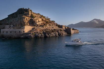 Motor yacht Ferreti 52 Altura