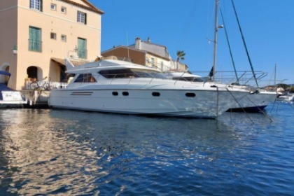 Miete Motorboot Princess V 48 Port Grimaud