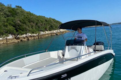 Hire Motorboat Orizzonti Nautilus Vrsar Marina