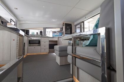 Leopard 43 Powercat Pauline