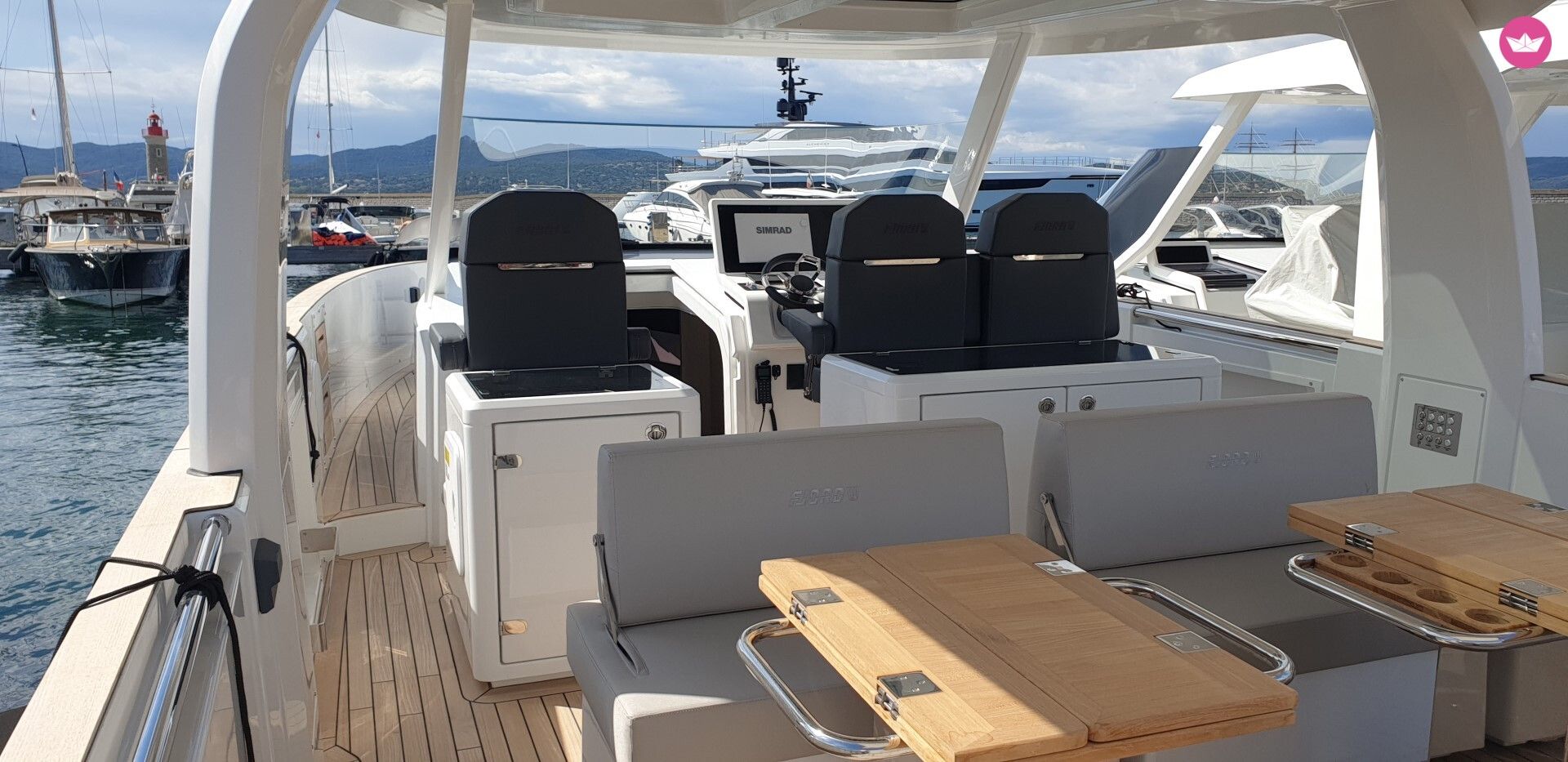 Bateau à moteur Fjord FJORD41XL 880cv 3