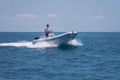 Hire Boat without licence  Zodiac Pro Open 550 Ameglia